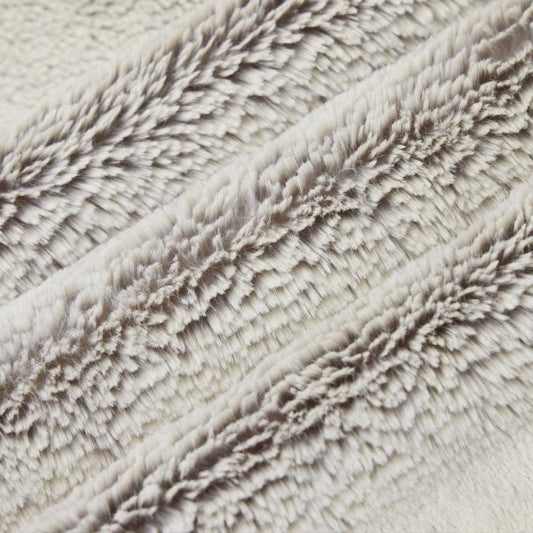 Tissu Dove Luxe Cuddle Snow Bunny - 58"/60" par yard