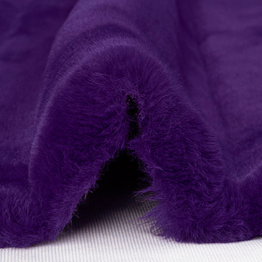 Tela Luxe Cuddle Sydney en color berenjena - 58" de ancho
