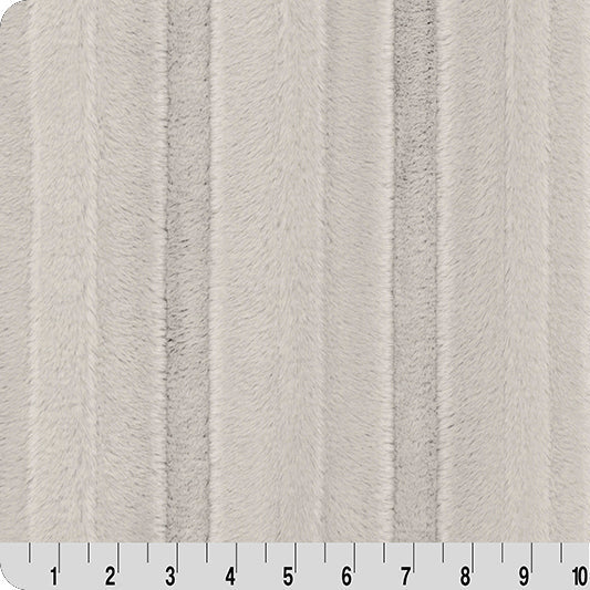 Tissu Luxe Cuddle Vienna Vapor 58" par yard