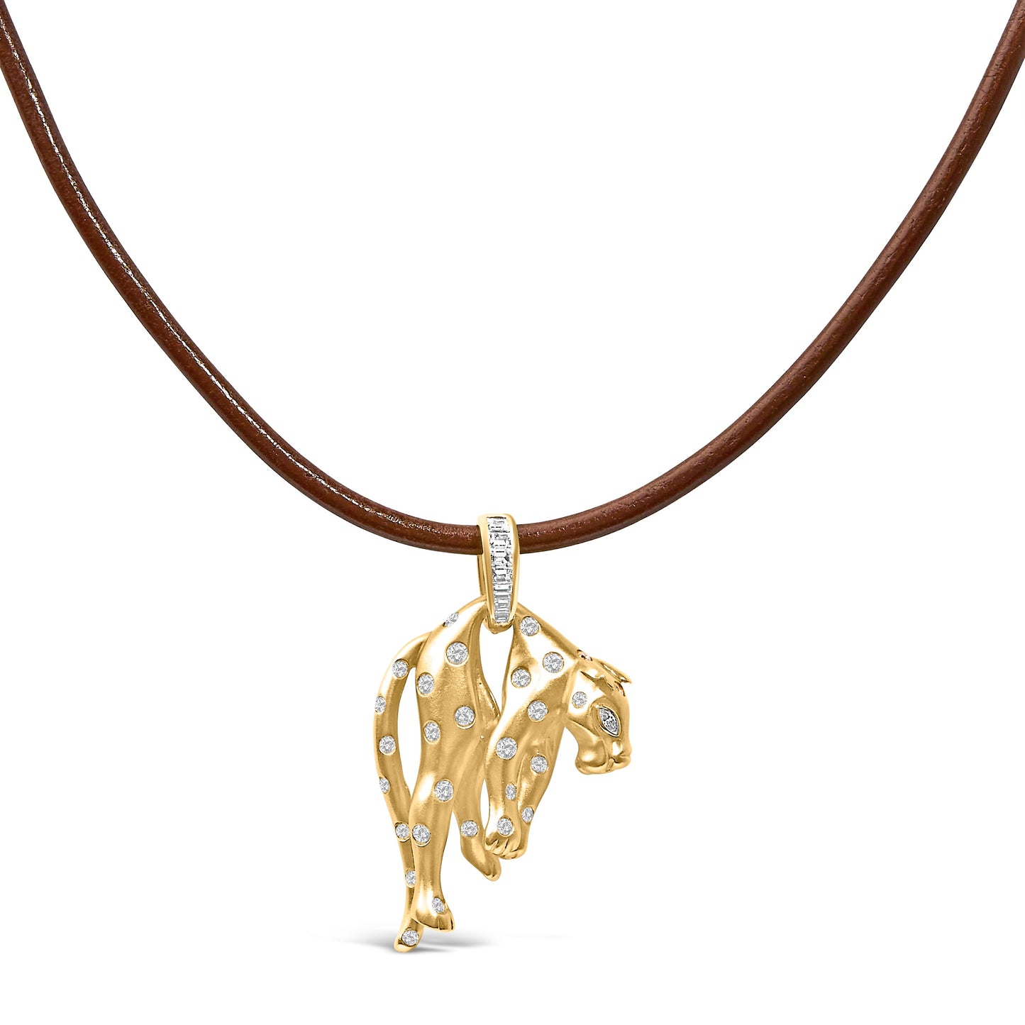 Collier Pendentif Chat en Diamant 18K avec Fini Mat