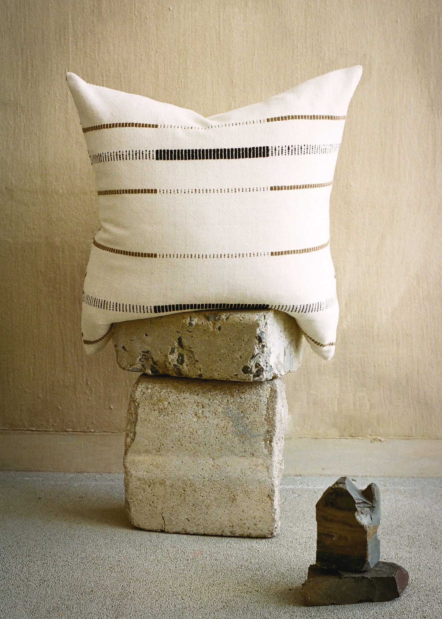 Coussin en coton tissé à la main Mason