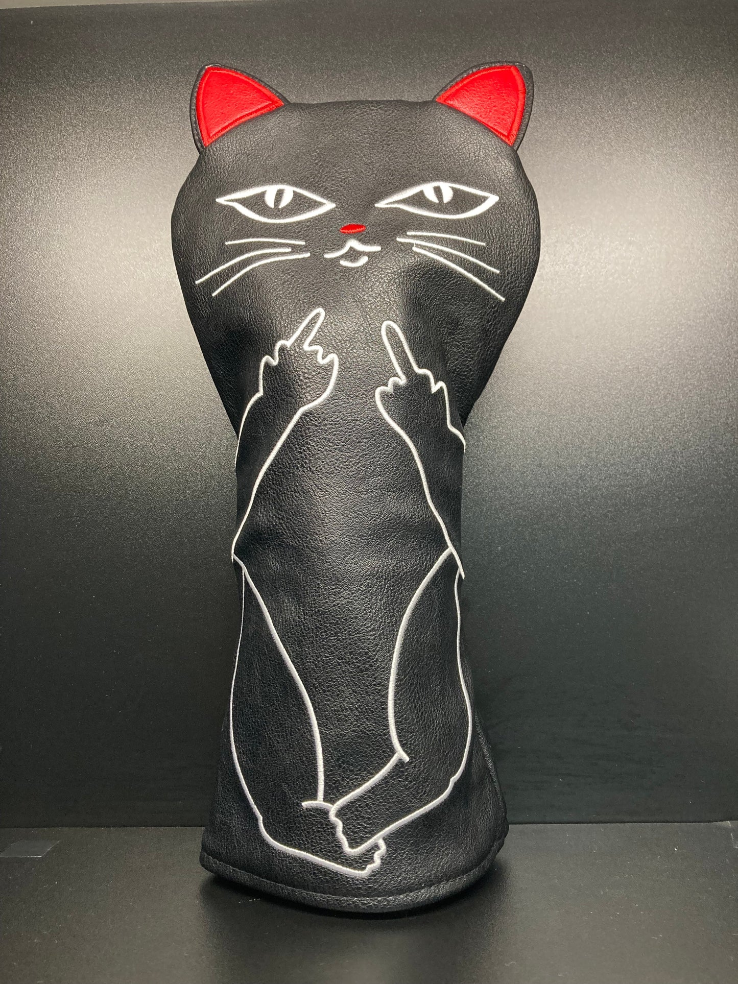 Funda para palos de golf inspirada en Totoro: una protección adorable para tus palos.