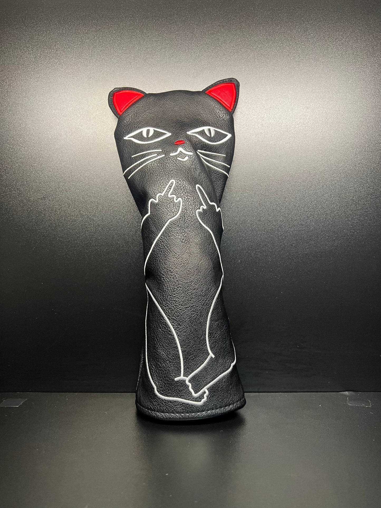 Funda para palos de golf inspirada en Totoro: una protección adorable para tus palos.