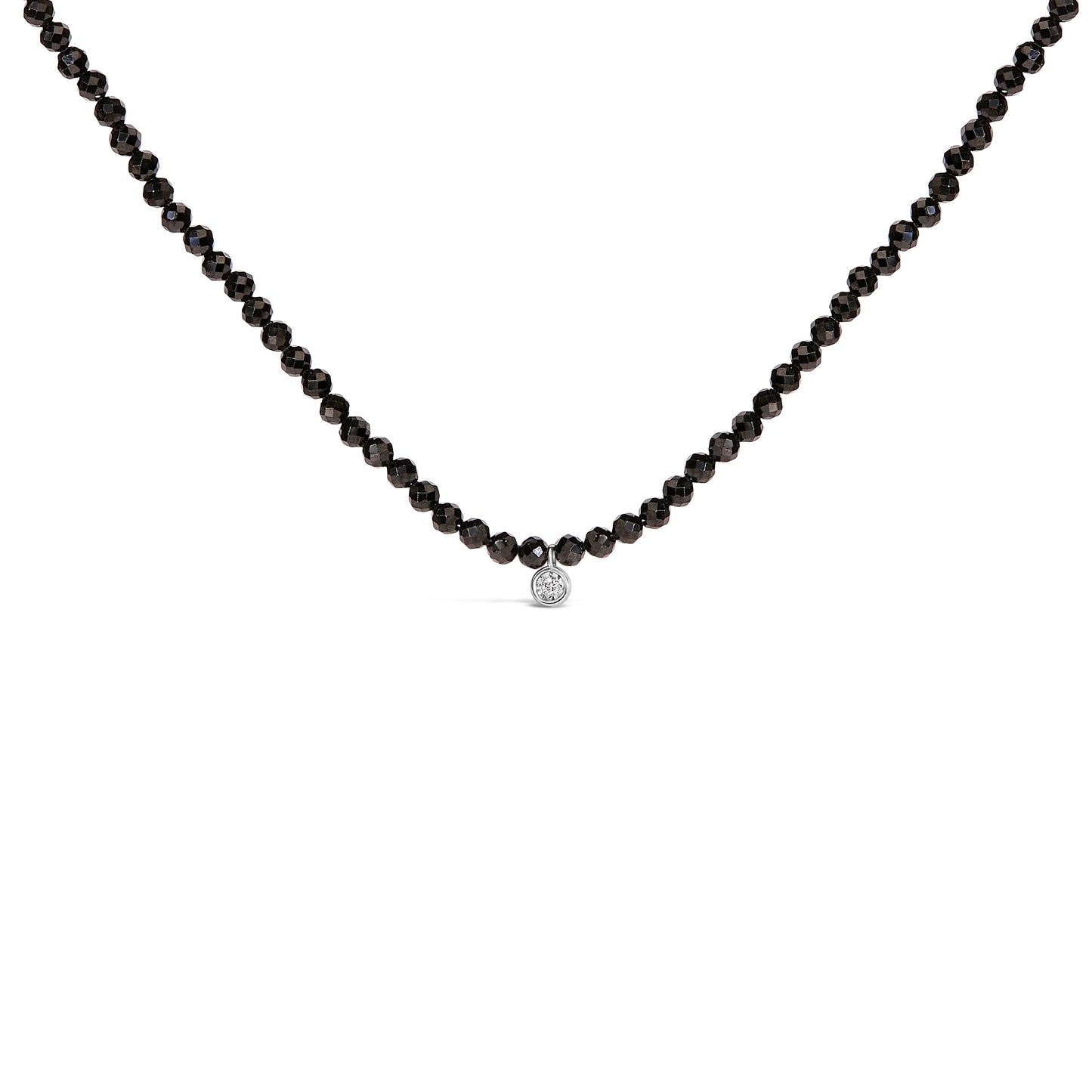 Collier en perles de spinelle noir avec accent en diamant en argent sterling