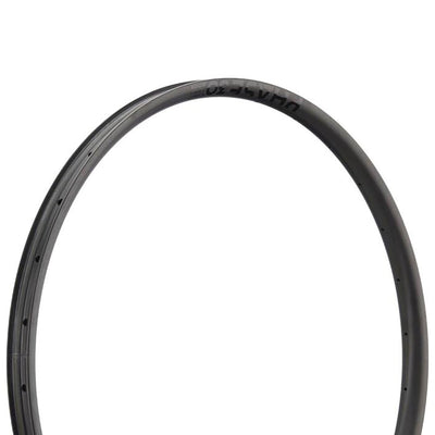 Rim de Carbono NEWMEN Phase 30 Strong