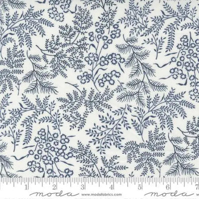 Tela Sconset de Crema Verano Nantucket en Azul - 44"/45" por Yarda