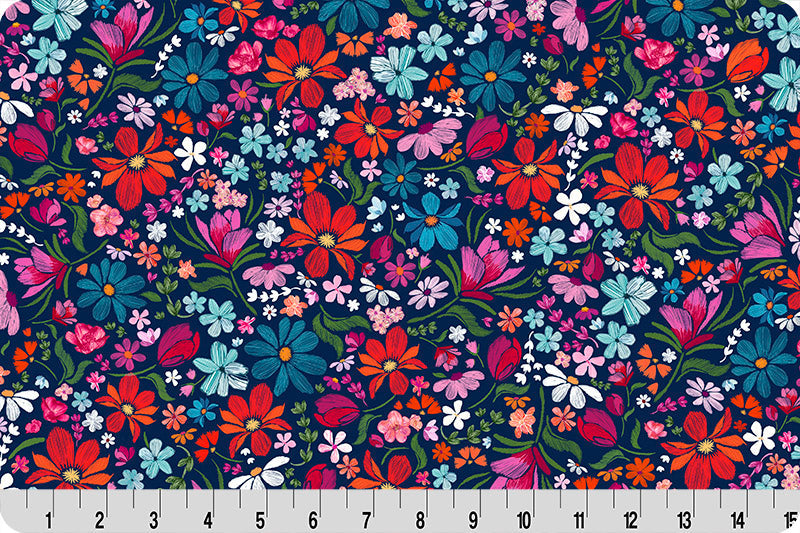 Tissu Cuddle Mystique Navy Whispering Blooms par Yard