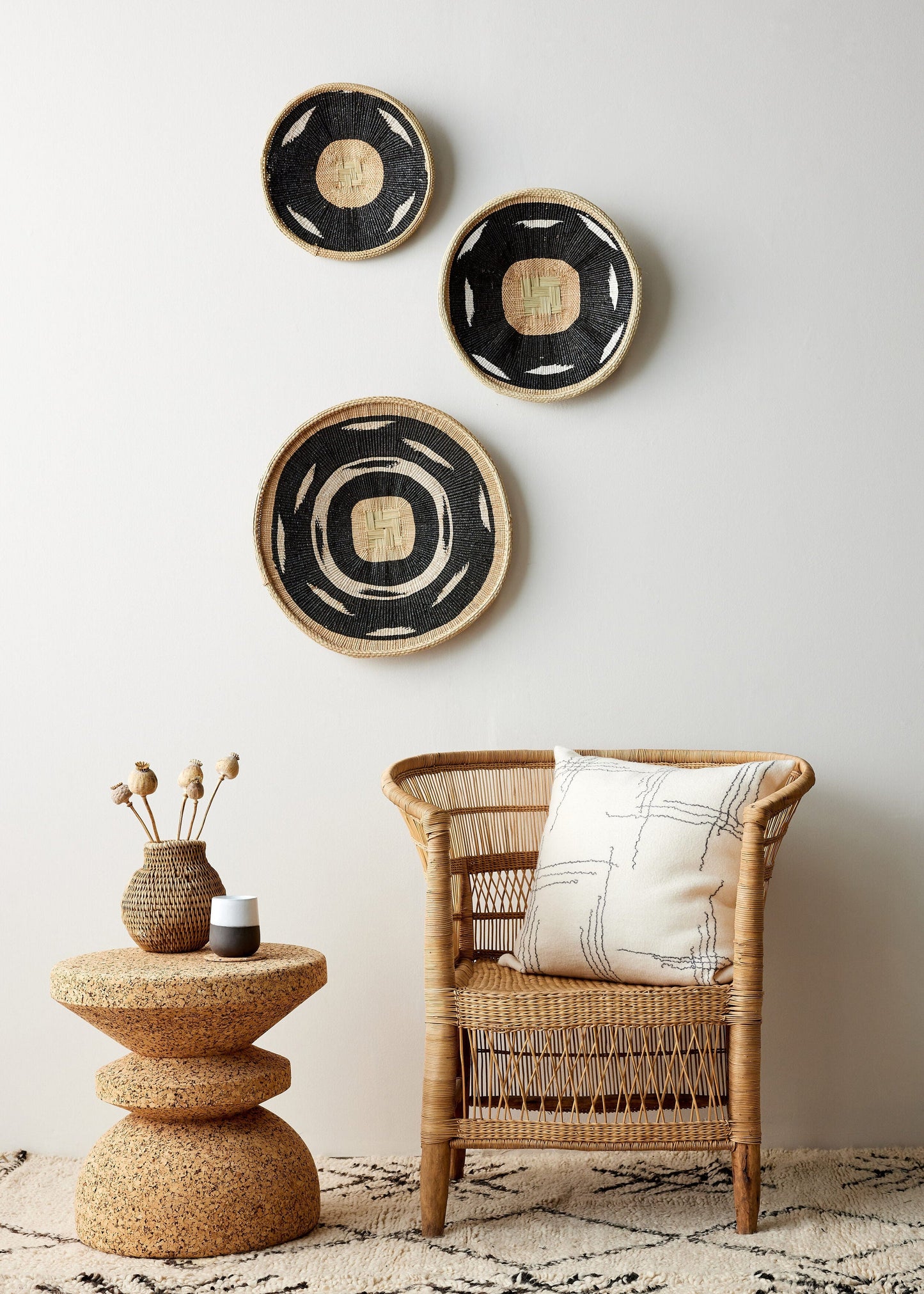 Nolyia Black Flat Basket Set - Artisan Crafted Elegance