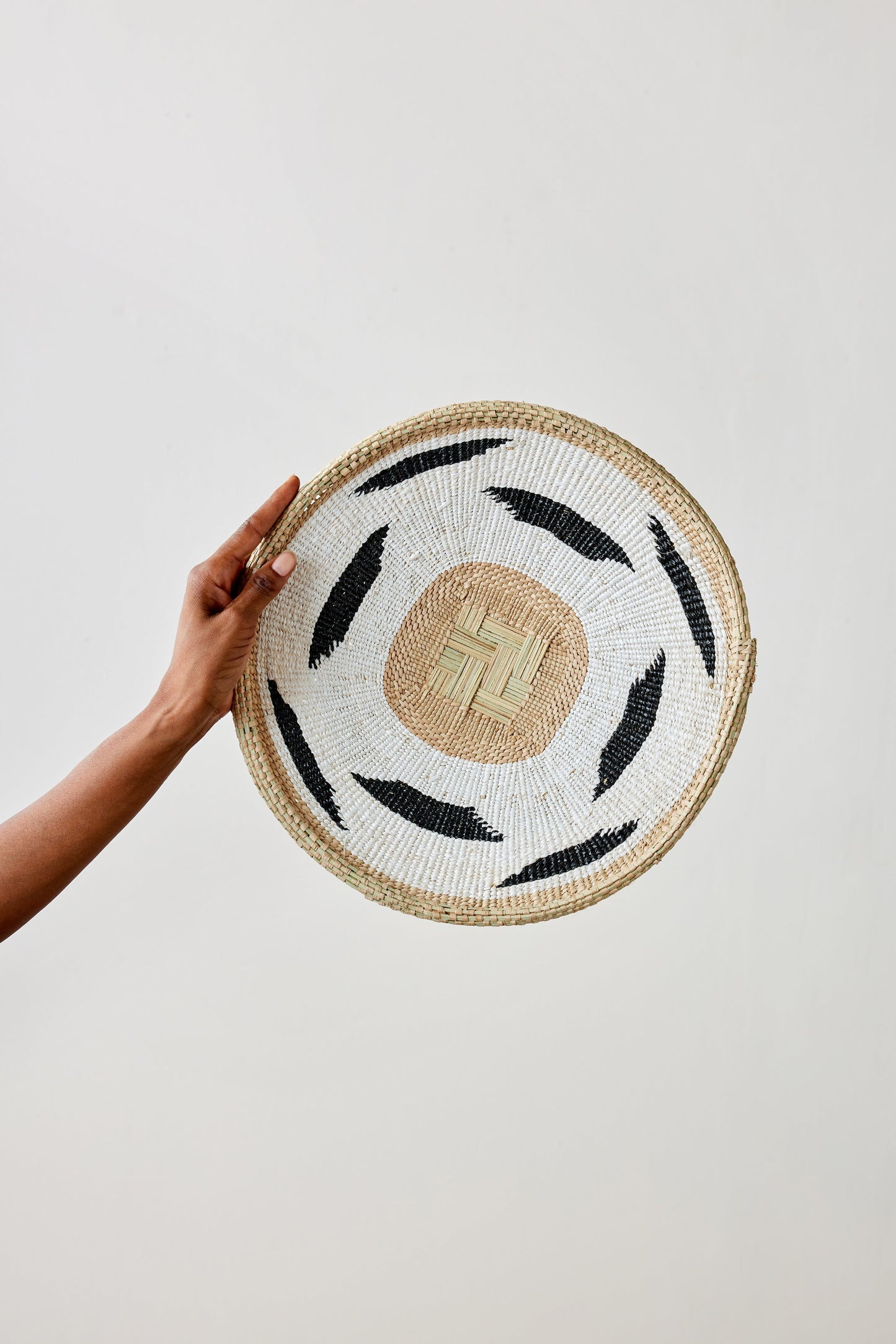 Panier plat blanc Nolyia - Élégance artisanale