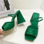 Sandales à talons blocs en soie pour une élégance estivale