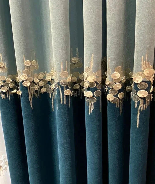 Rideaux de luxe pour une décoration intérieure élégante