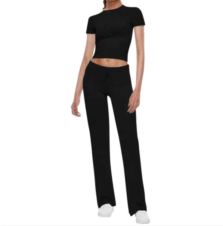 Ensemble T-shirt uni et pantalon décontracté
