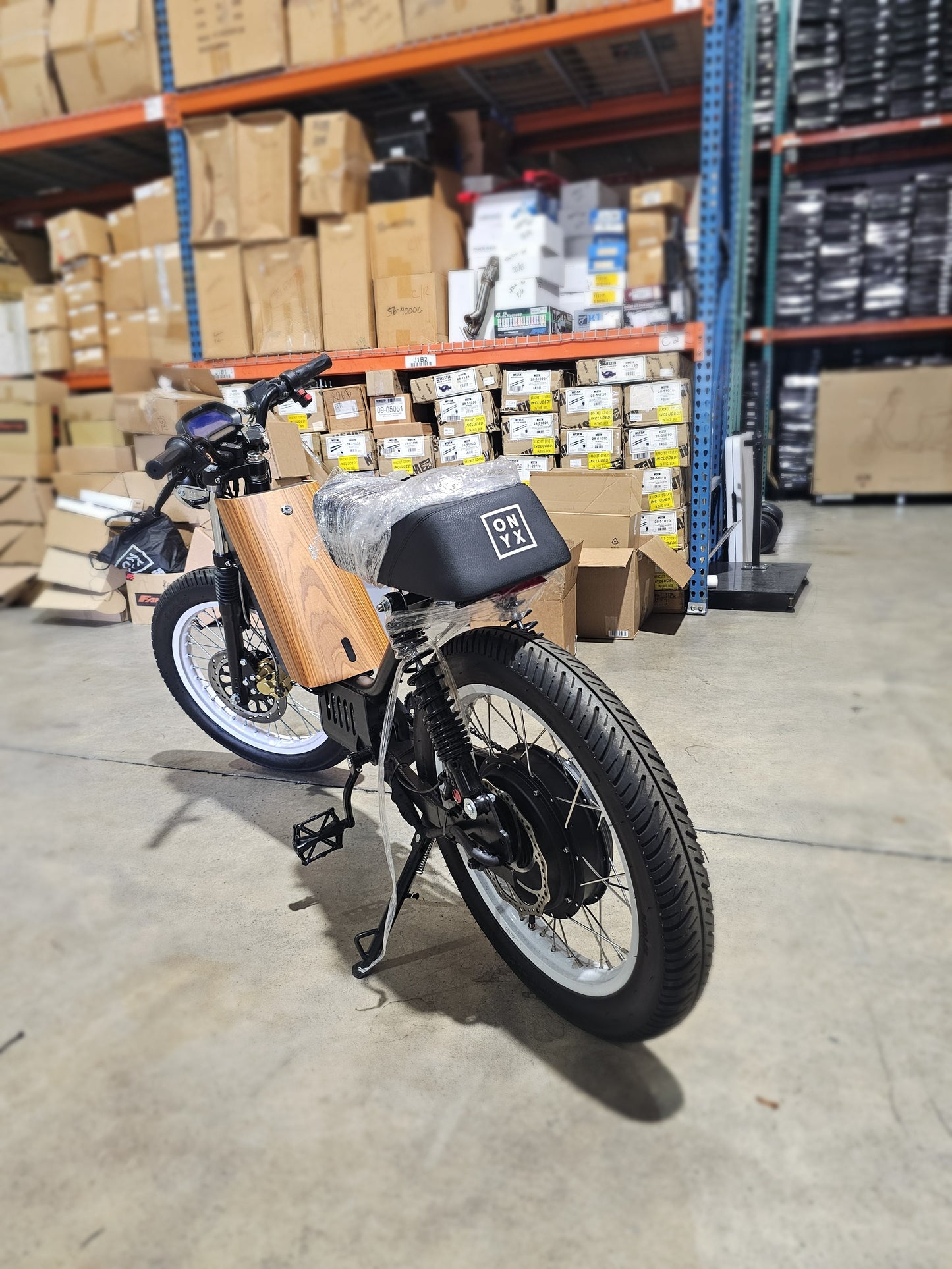 ONYX CTY2 Step-Thru Electric Moped Bike (Demo Model) - Korvel