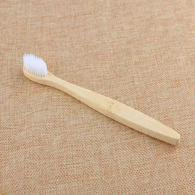Brosse à dents en bois écologique
