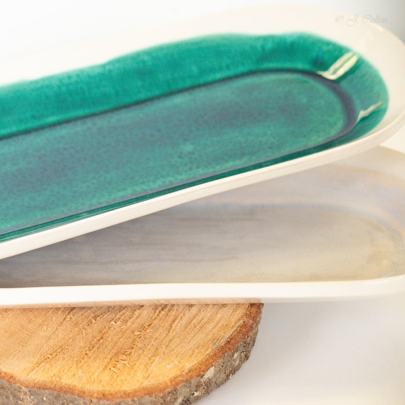 Handcrafted Long Oval Serving Dish - Korvel