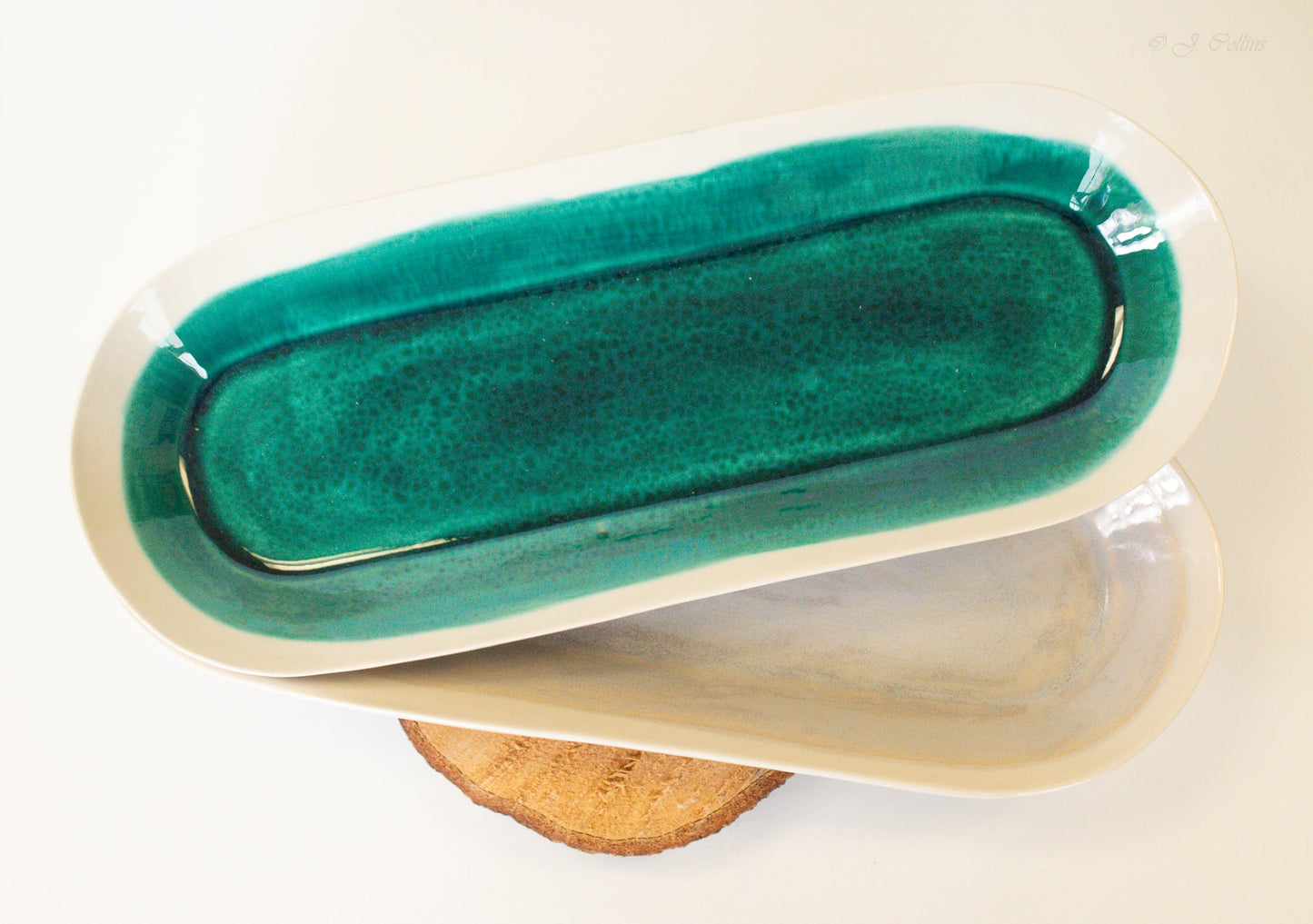Handcrafted Long Oval Serving Dish - Korvel