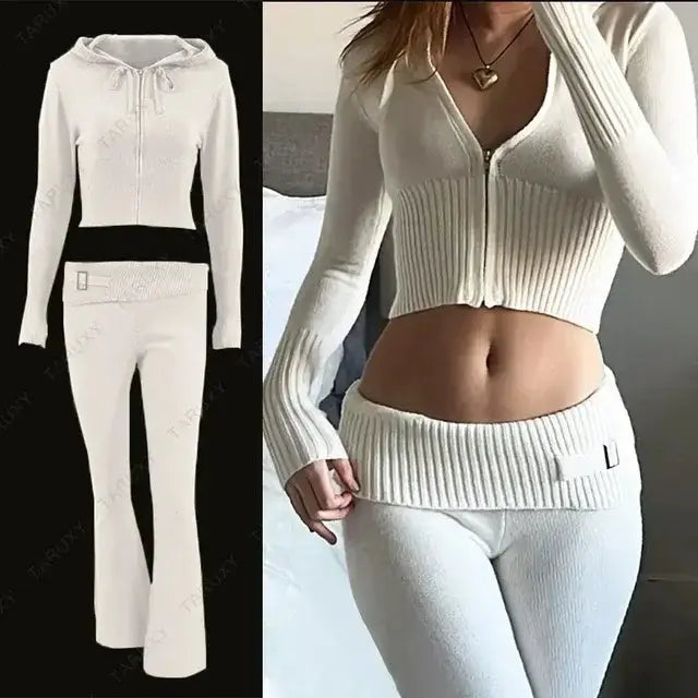 Ensemble de Haut Court à Capuche Tricoté Chic et Pantalons