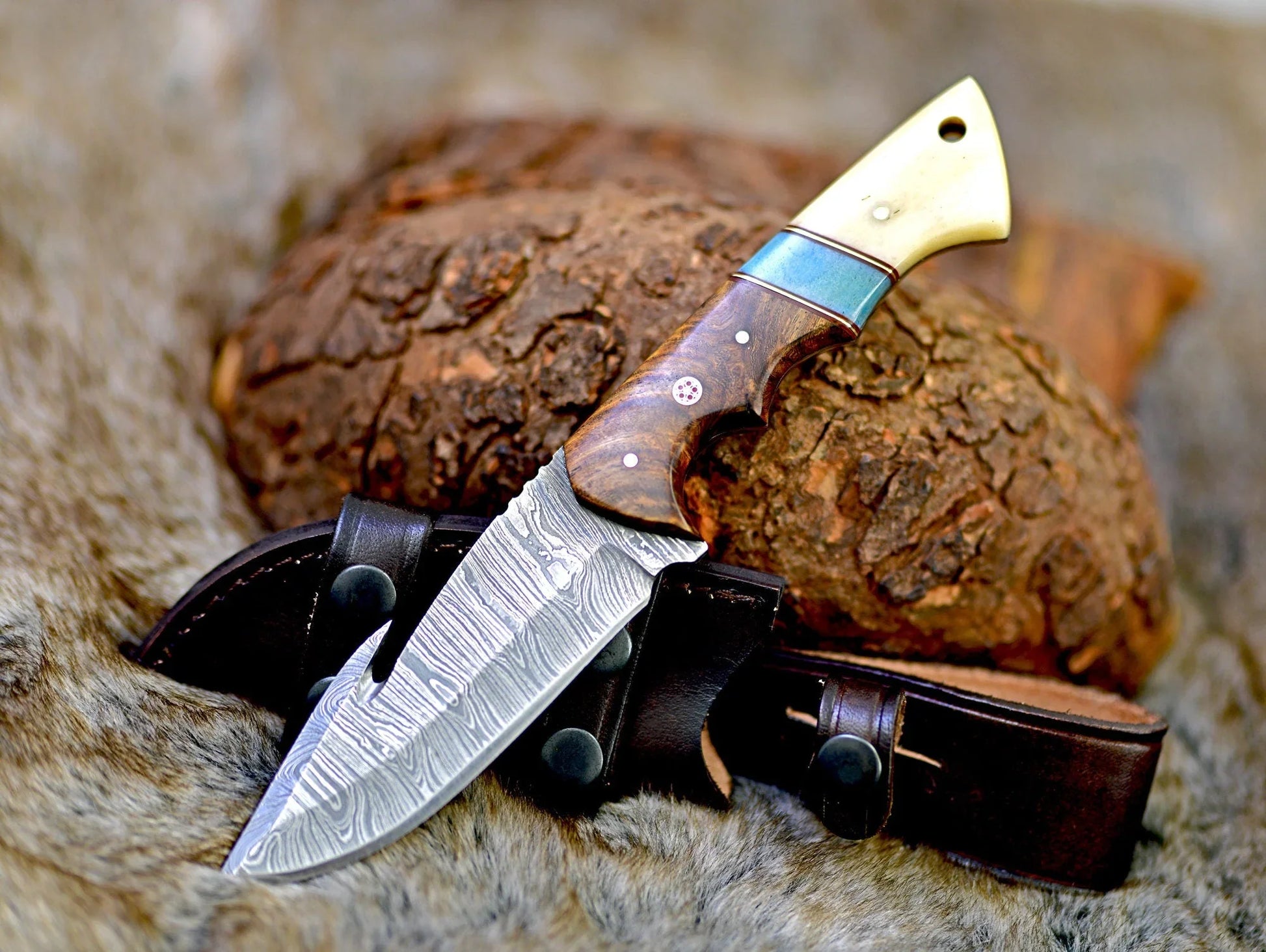 Elite Damascus Guthook Skinning Knife – Stunning Rosewood & Bone Handle – 10” Essential for Hunters - Korvel