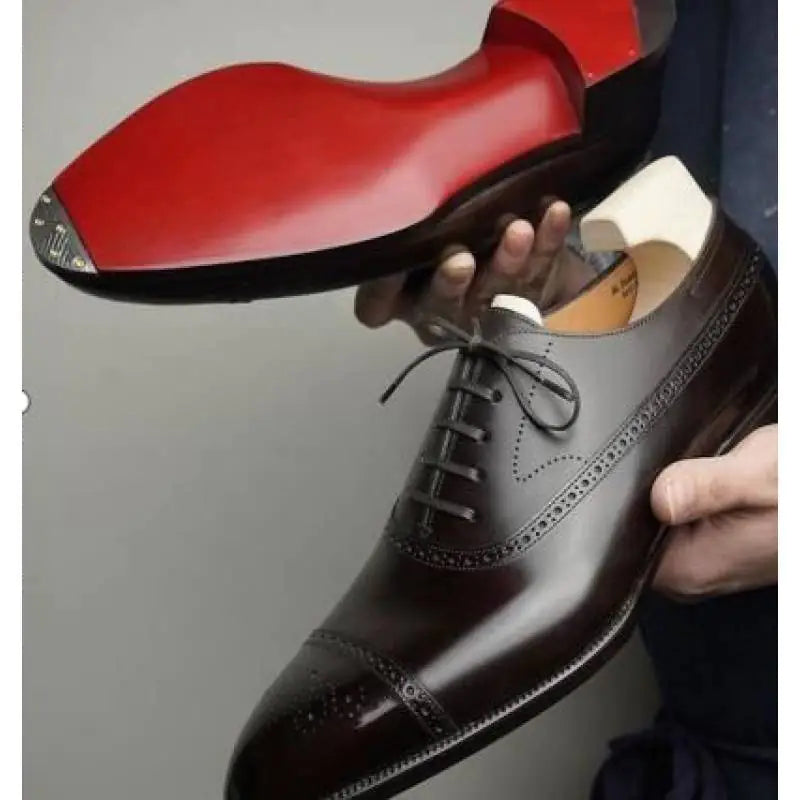 Chaussures en cuir pointues pour un style élégant