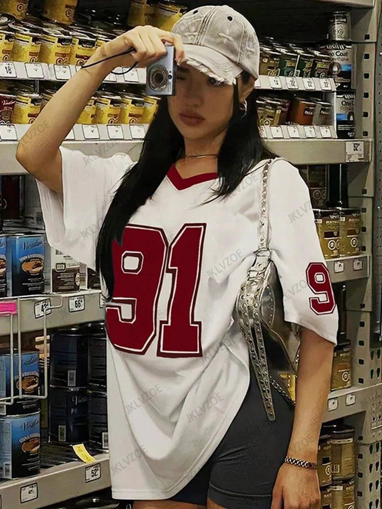 T-shirt oversized à col en V rétro No.91 pour femmes - Été 2025