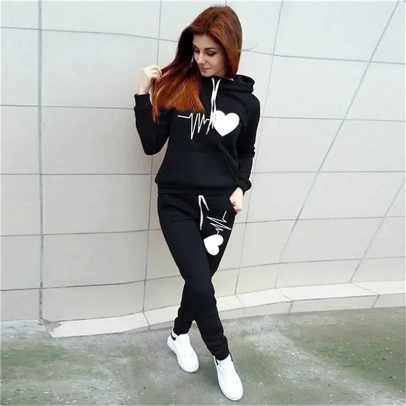 Conjunto de Sudadera y Pantalones de Chándal de Talla Grande con Estampado de Corazón