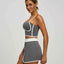Conjunto Deportivo para Mujeres: Top Corto Acolchado y Falda Corto con Bolsillos