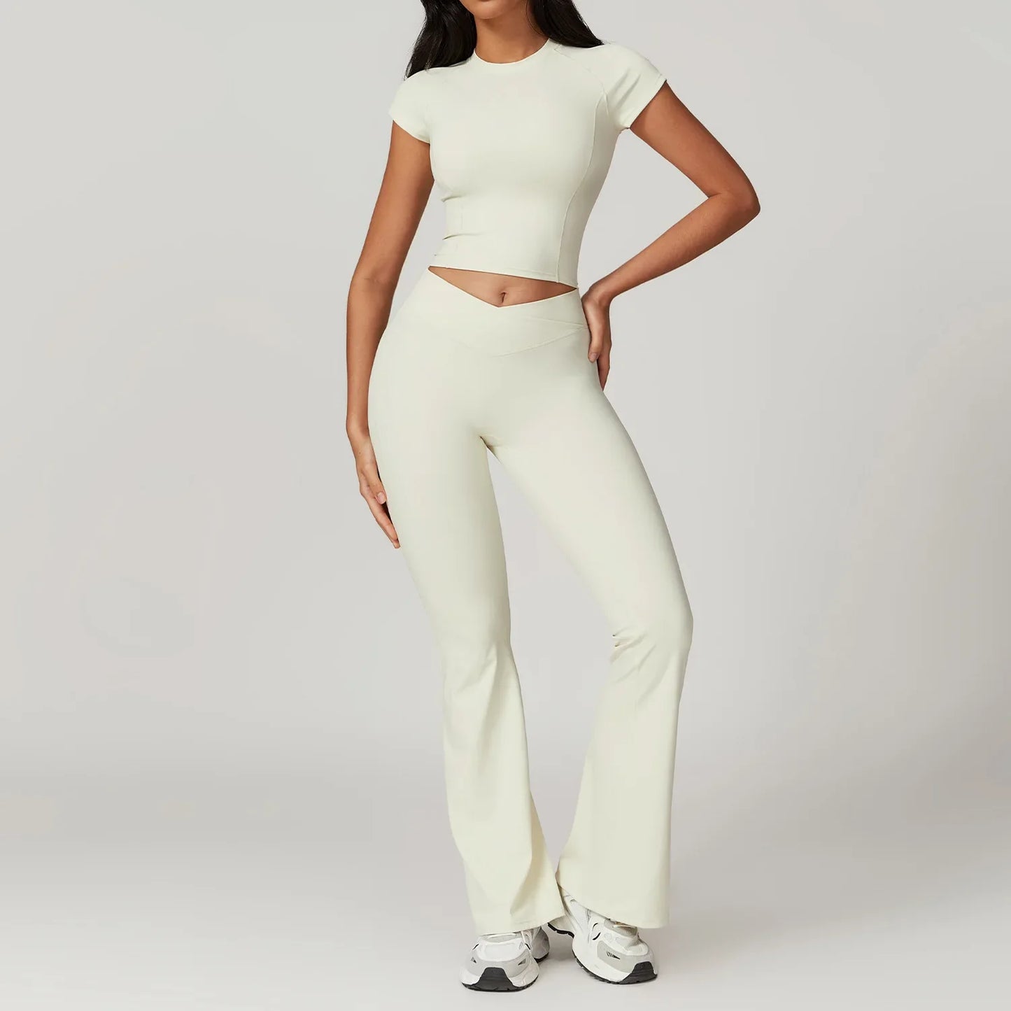 Ensemble de yoga pour femmes en 2 pièces : top court et leggings