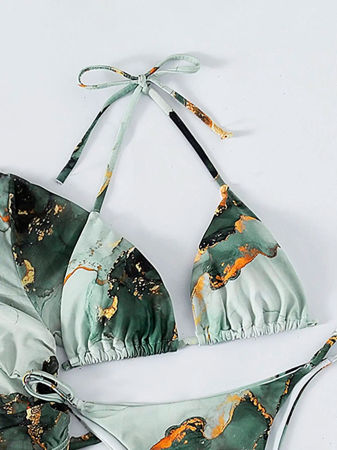 Ensemble de bikini halter 4 pièces à imprimé marbré