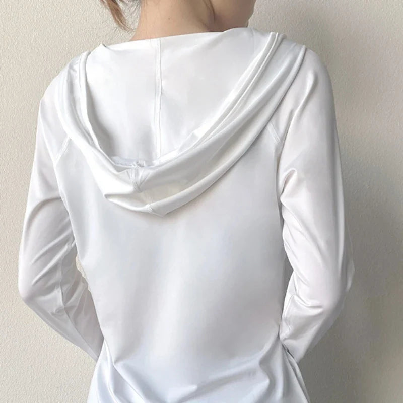 Camiseta con capucha para yoga y running AirFlow para mujer