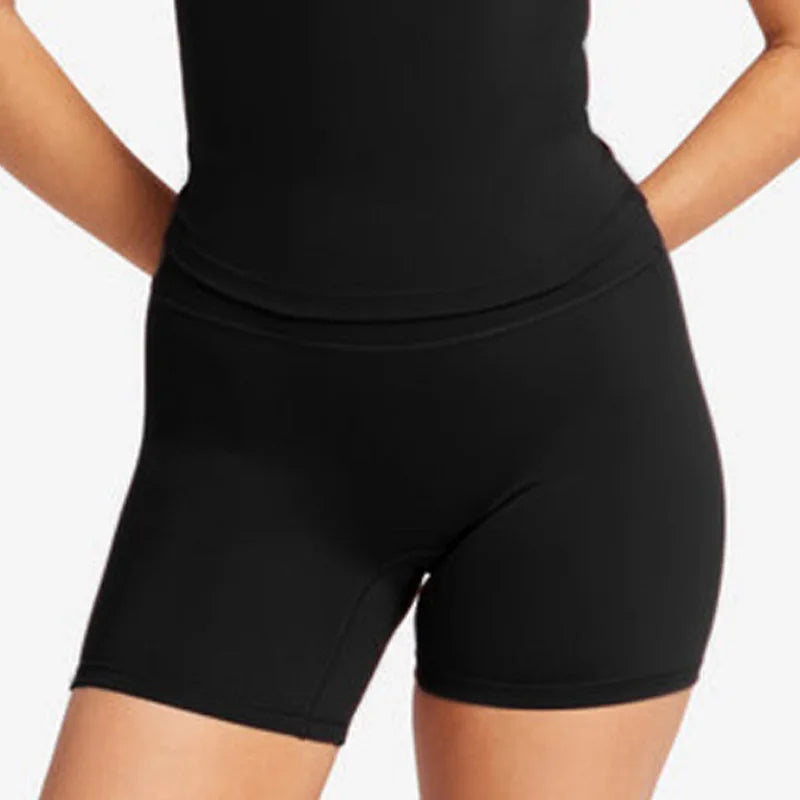 Ensemble de débardeur de yoga à halter et de shorts de cyclisme pour femmes