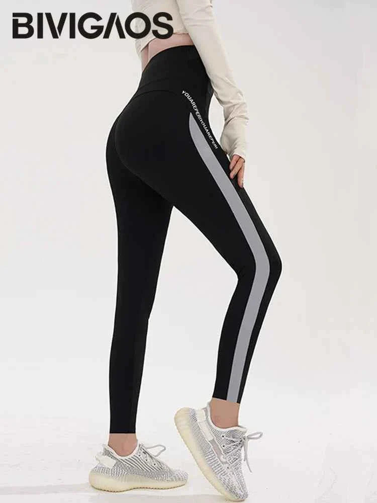 Leggings de Elevación de Glúteos con Rayas de Tiburón - Ajuste Elástico
