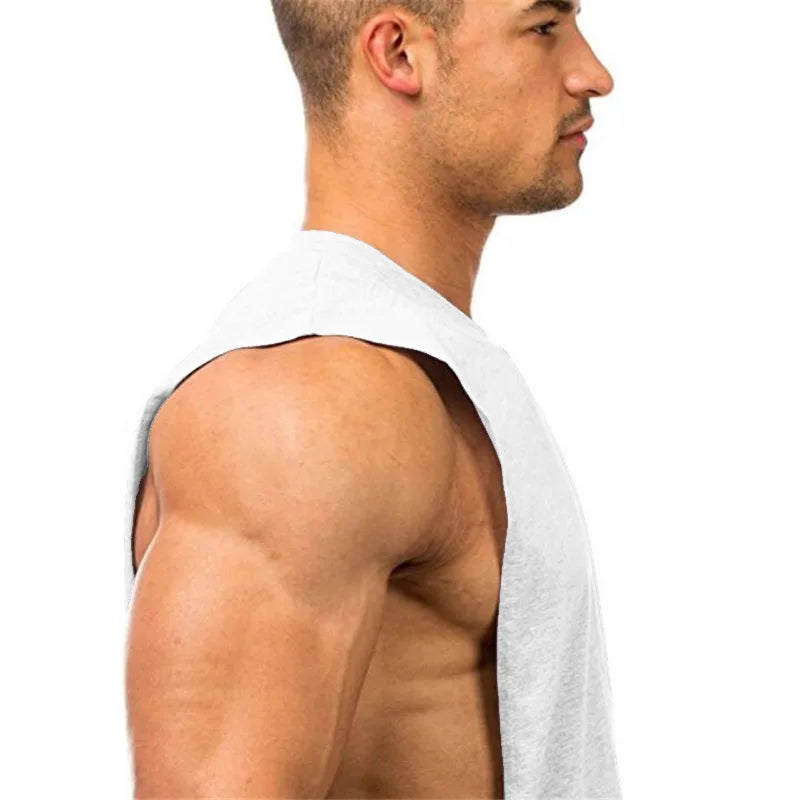 Débardeur de fitness pour hommes à coupe basse - Mouvement sans restriction