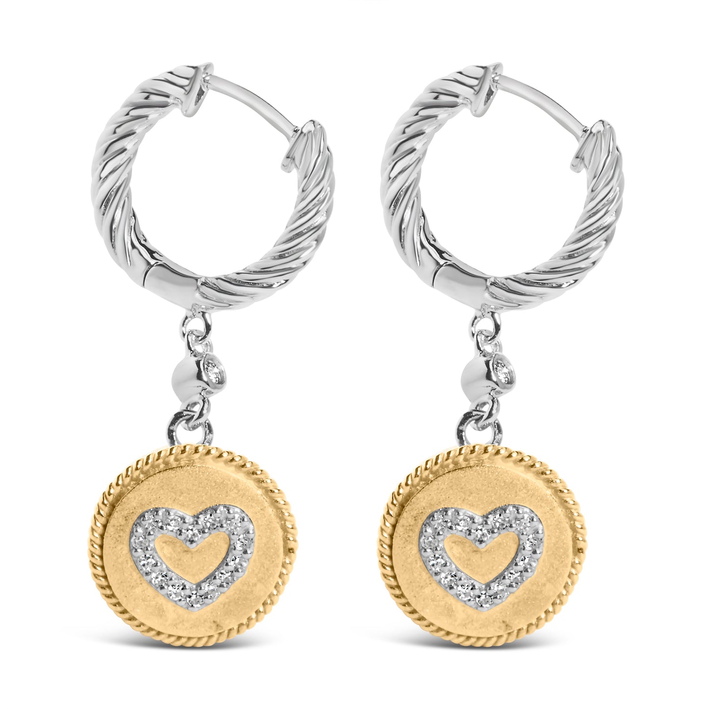 Pendientes Medallón Corazón de Diamante de Plata Esterlina Baño de Oro Amarillo de 18K