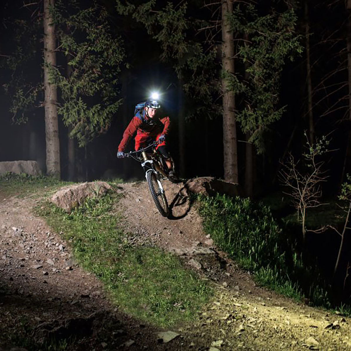 SIGMA BUSTER 2000 - Ultimate Power Light for Cyclists - Korvel