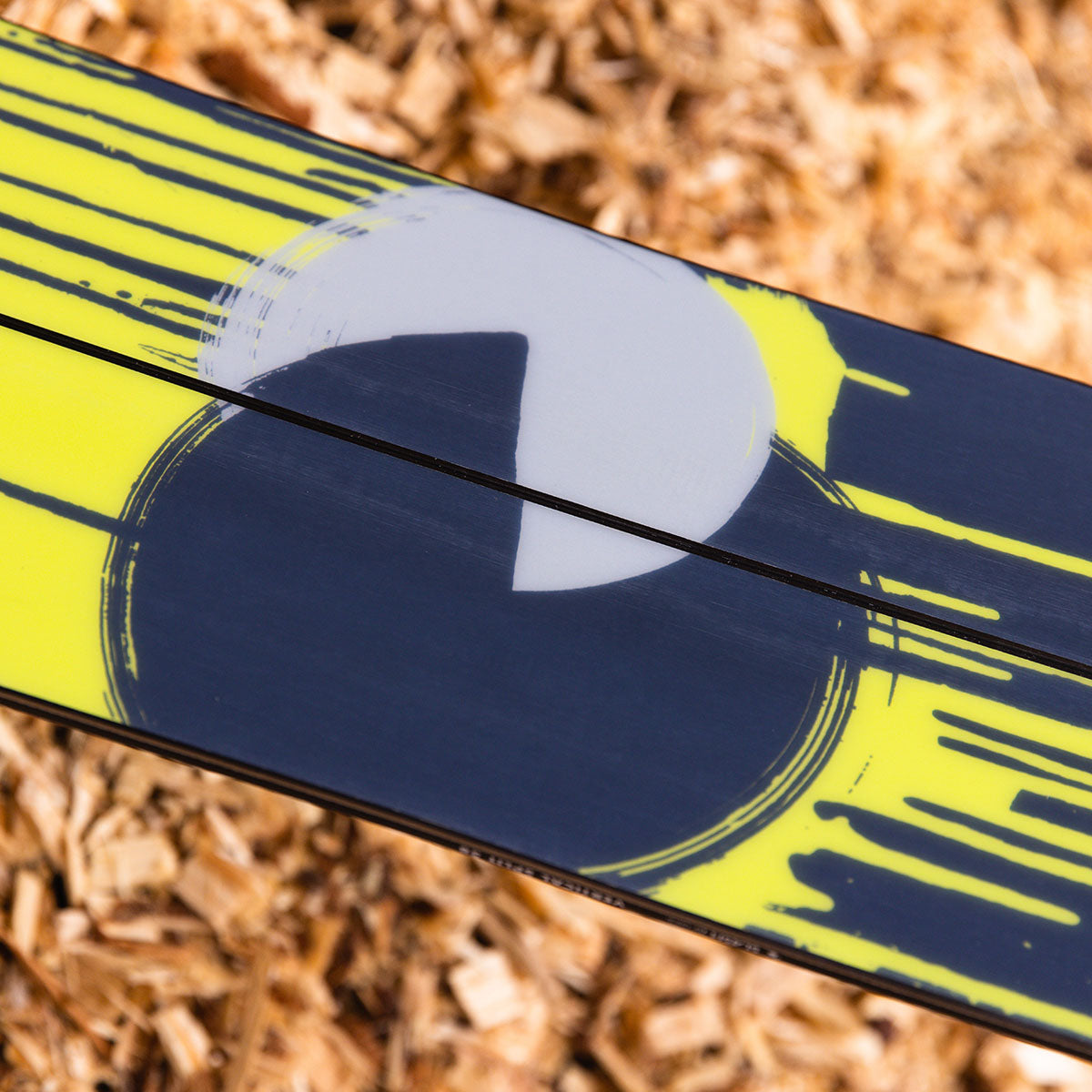 Slash by GiGi -  Vertical Split Snowboard - ApARTment - Korvel