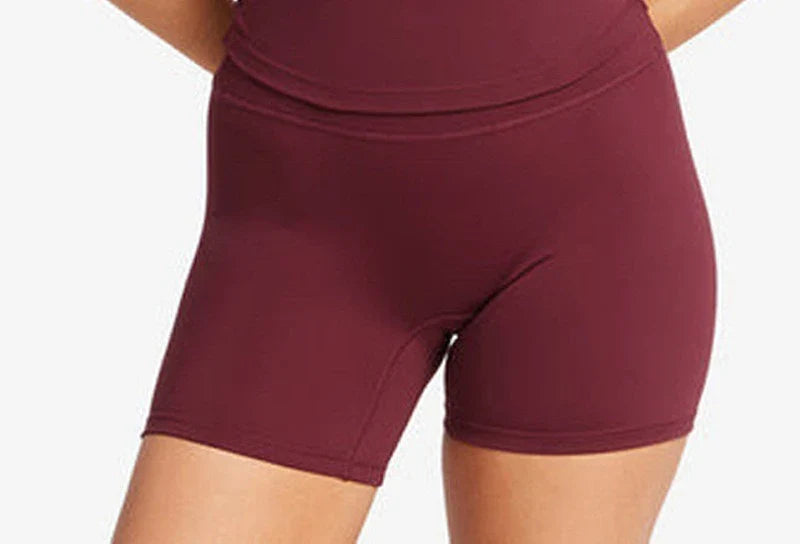 Ensemble de débardeur de yoga à halter et de shorts de cyclisme pour femmes