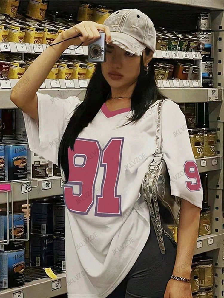 T-shirt oversized à col en V rétro No.91 pour femmes - Été 2025