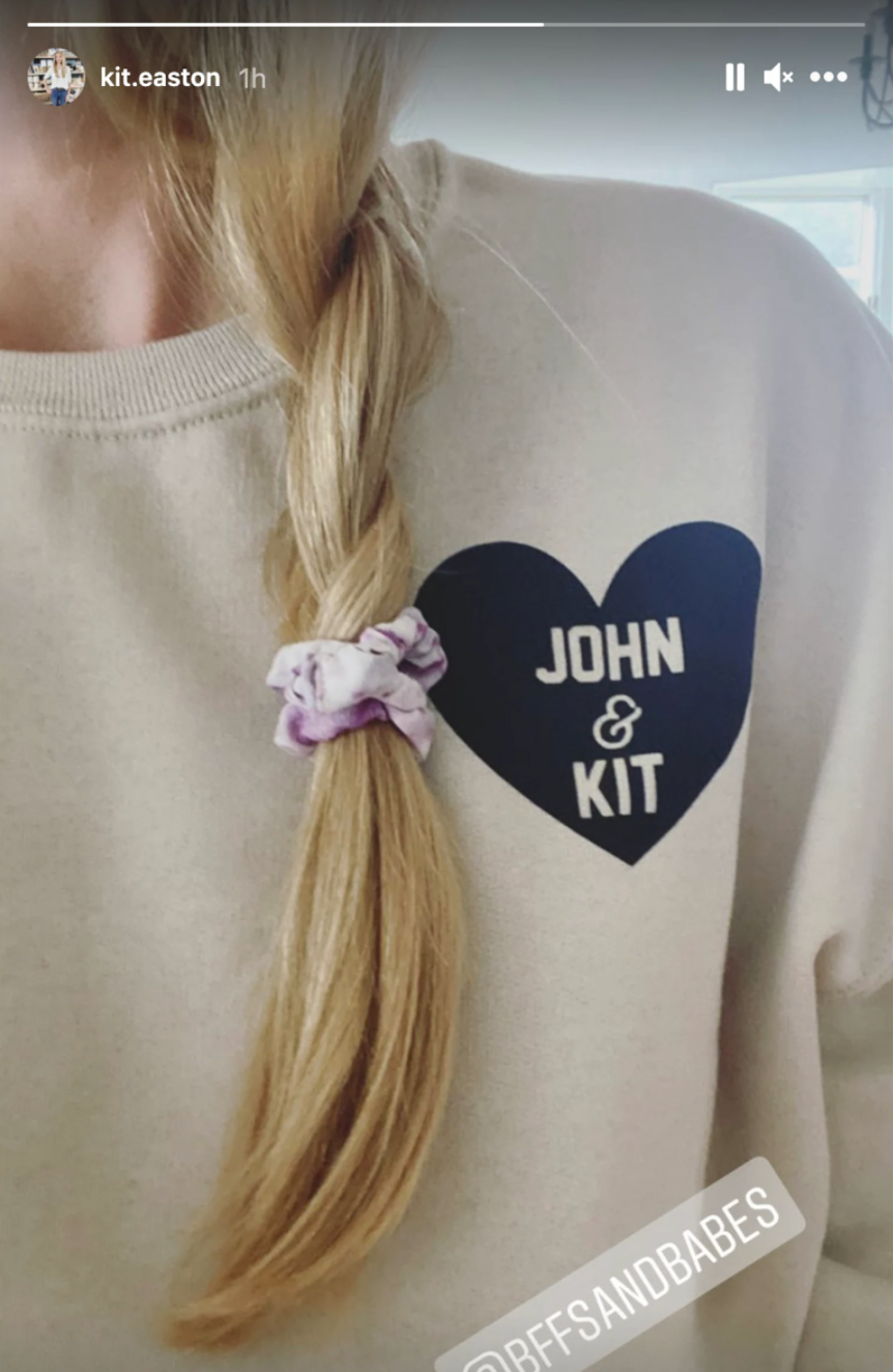 Personalizable Beige Heart Sweatshirt