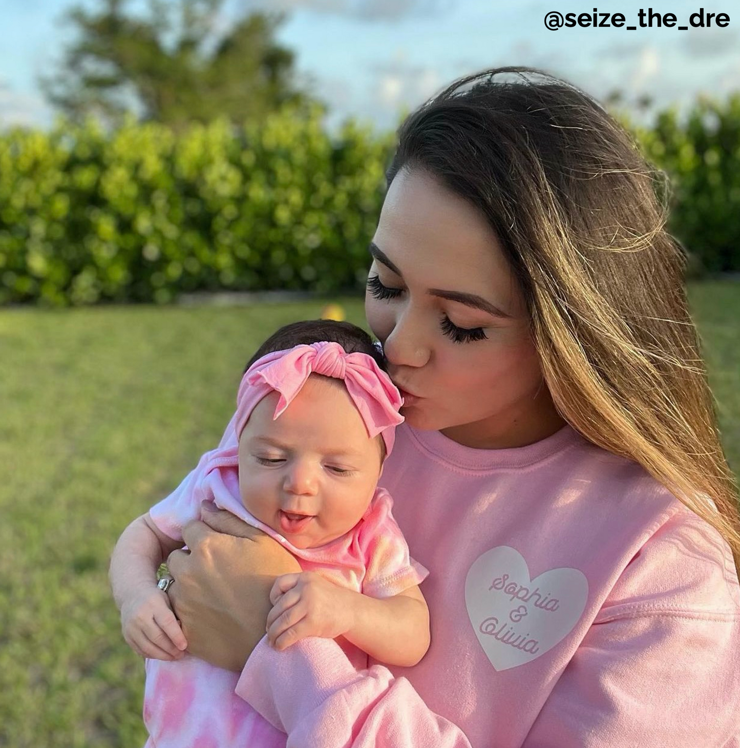 Sudadera Personalizable Rosa Claro con Corazón