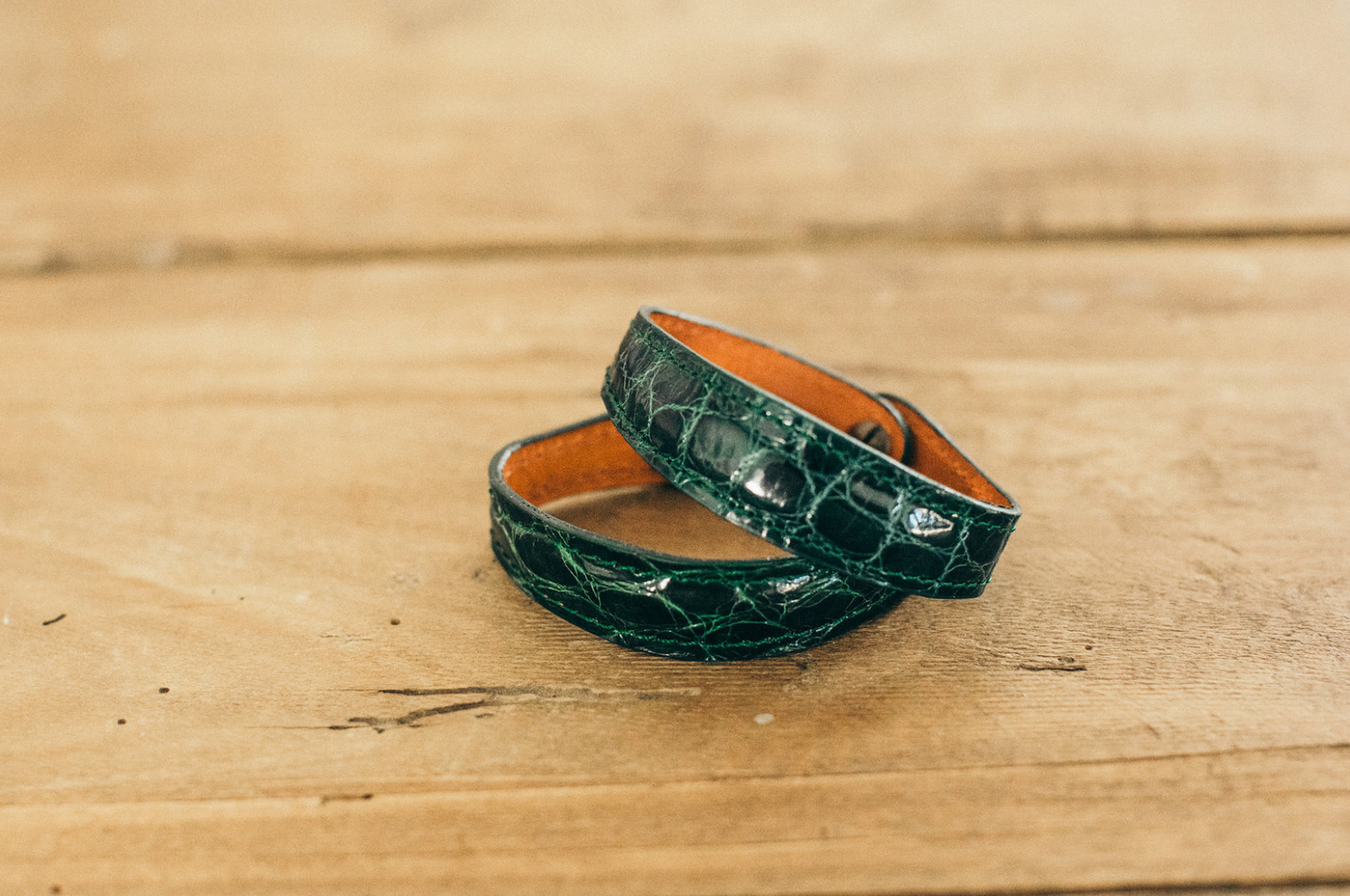 Pulsera de muñeca de cuero hecha a mano