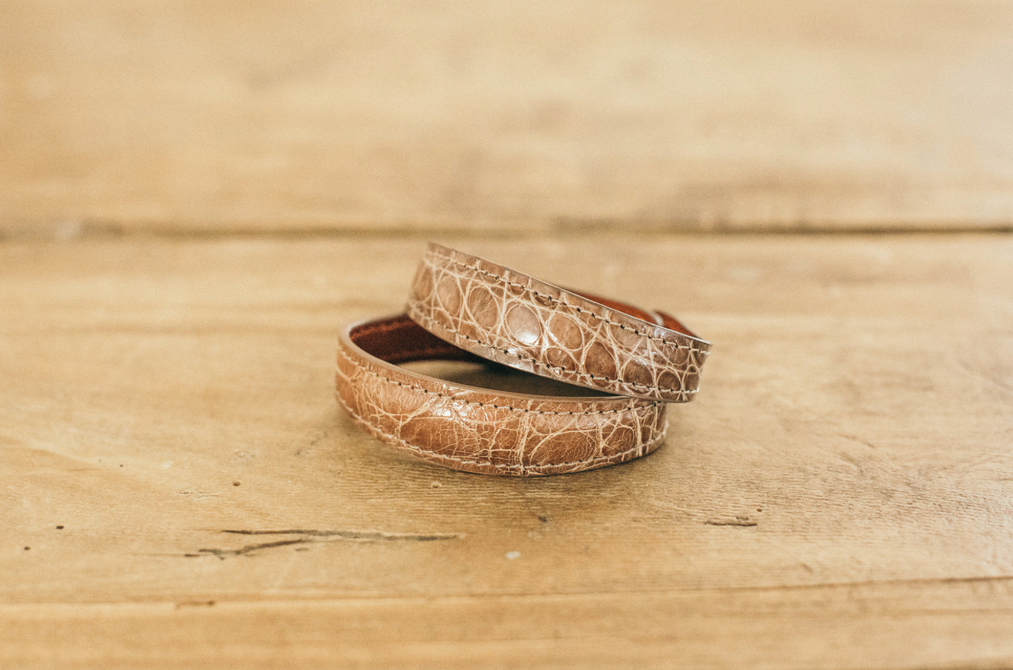 Pulsera de muñeca de cuero hecha a mano
