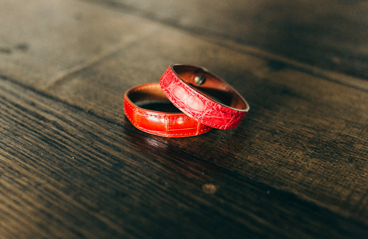 Pulsera de muñeca de cuero hecha a mano