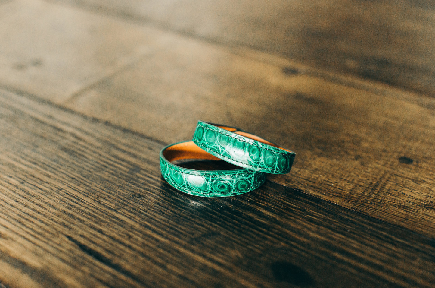 Pulsera de muñeca de cuero hecha a mano