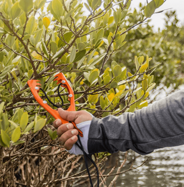 YakGear Brush Gripper - Secure Your Gear with Ease