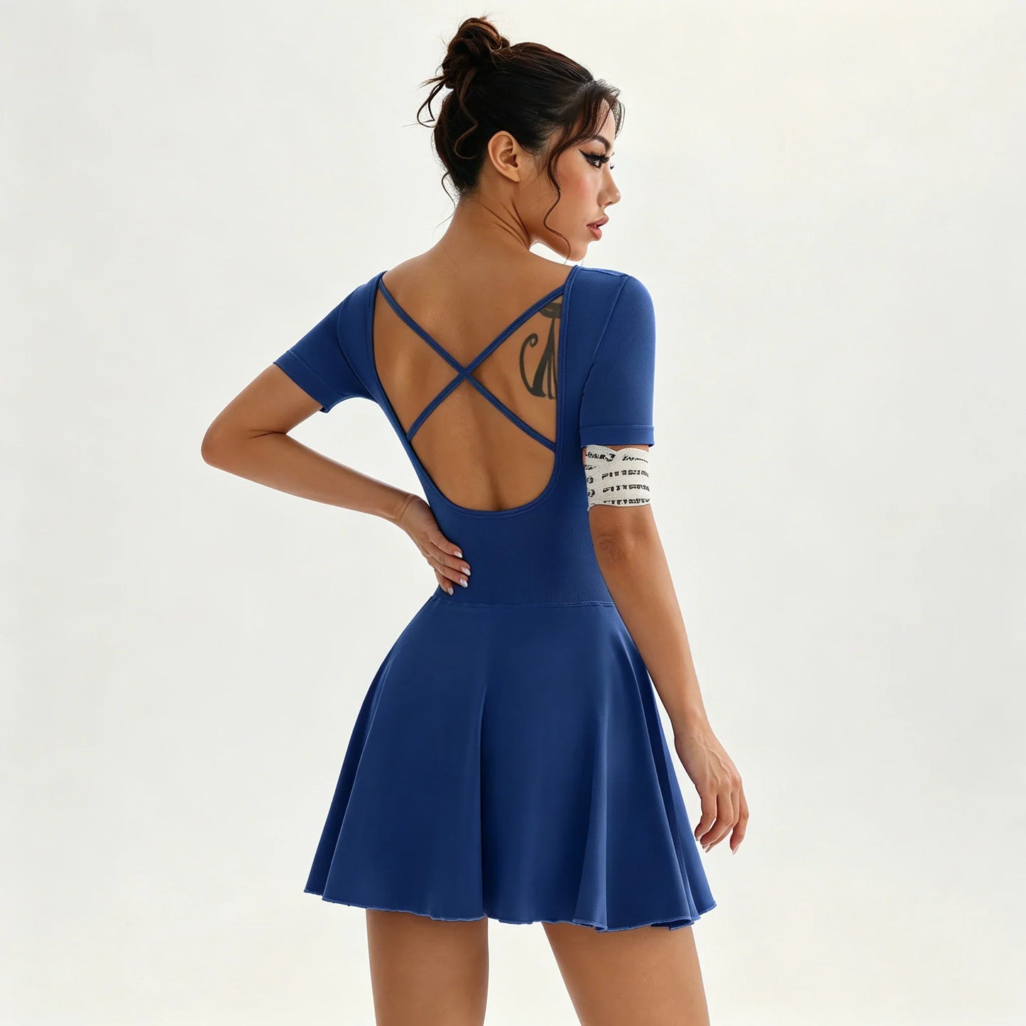 Robe de Tennis Yoga pour Femmes avec Short de Sport