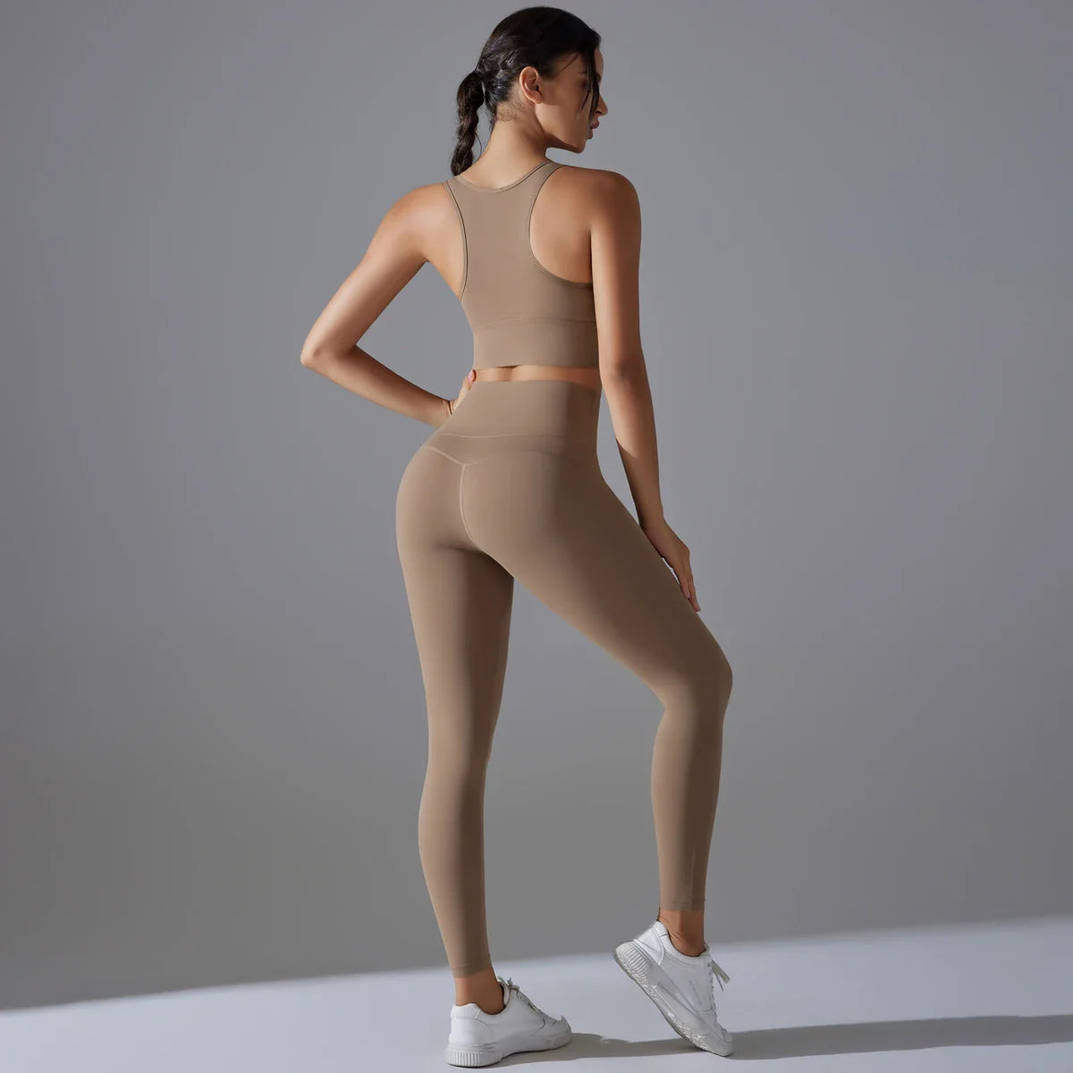 Ensemble de survêtement pour femmes : soutien-gorge de sport et pantalon de course