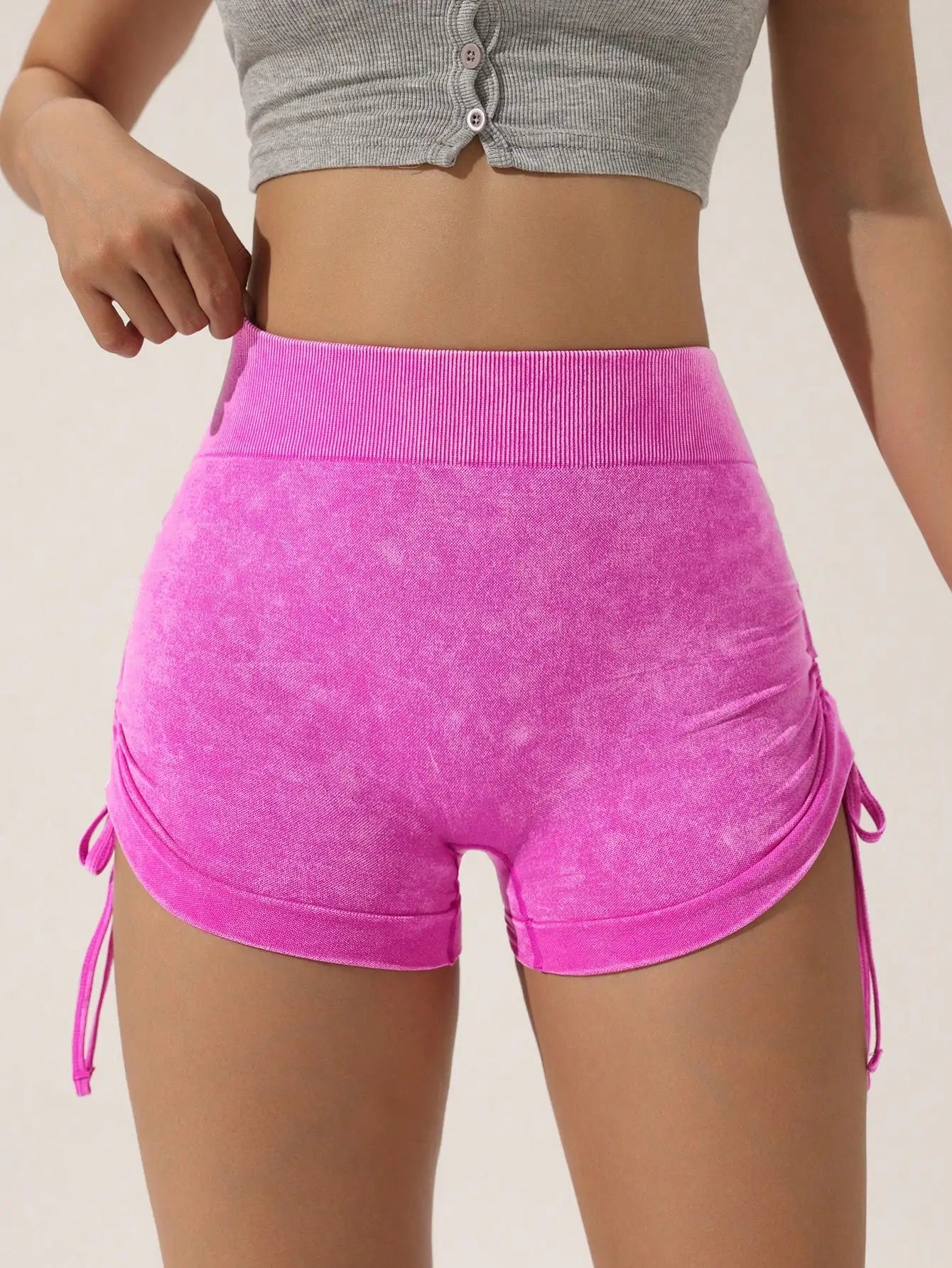 Shorts de yoga pour femmes MatteFit Peach Lift style euro