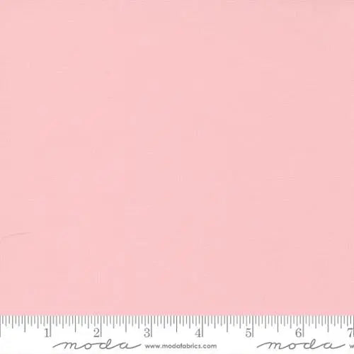 Tela Bella Solids Rosa de Hermanas 44"/45" por Yarda