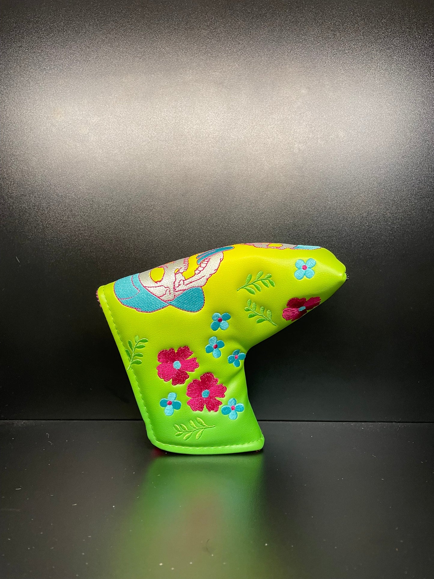 Funda para putter con calavera de patinador rebelde