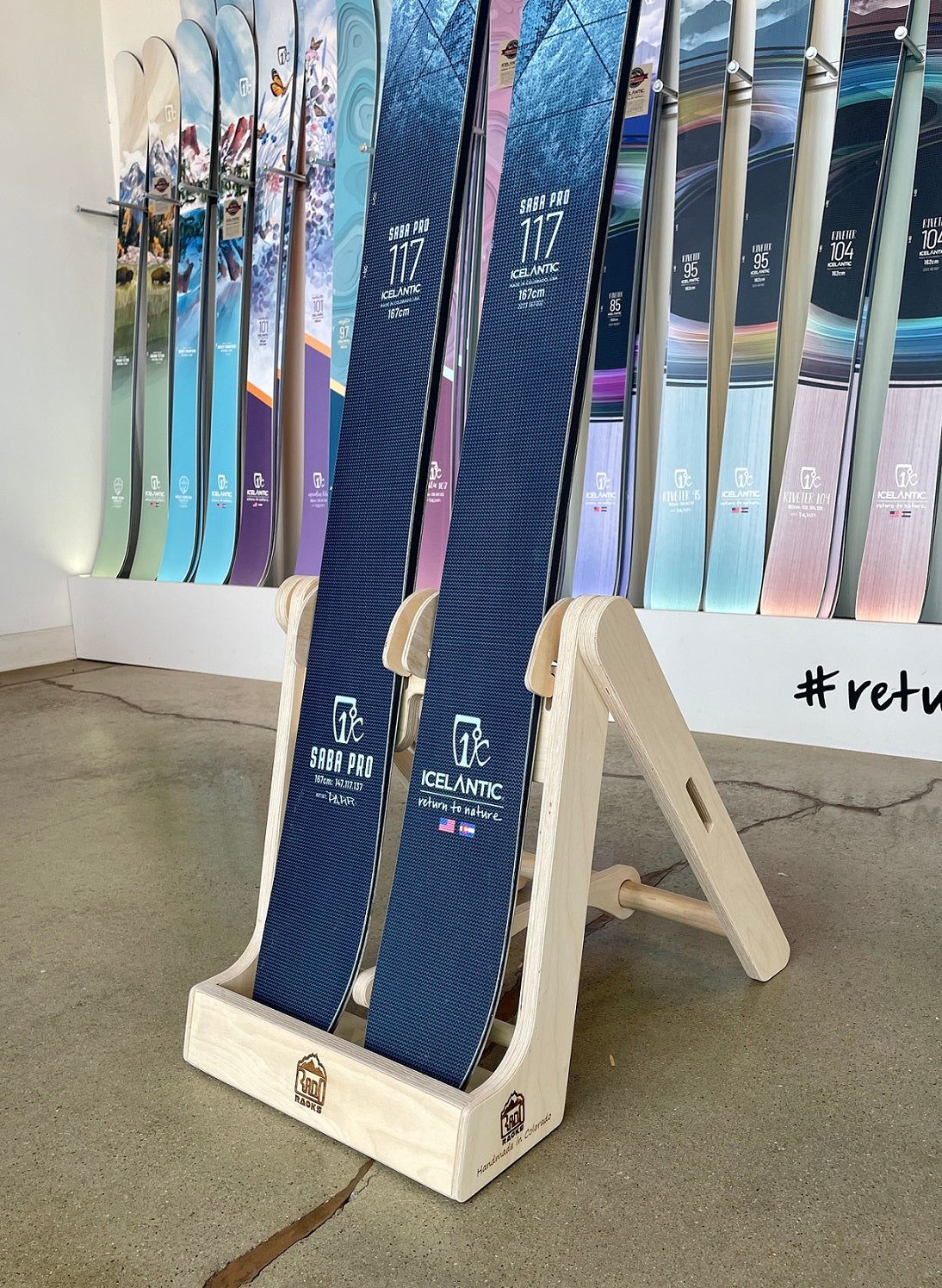 Stylish Ski Display Stand for Home & Garage - Korvel